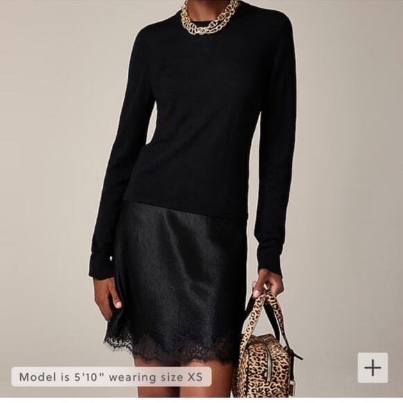 J.Crew Carolyn fitted crewneck sweater in merino wool - Picture 1 of 4